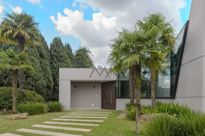 Casa à Venda no Condomínio Serra dos Manacás | 580 m² - 4 quartos
