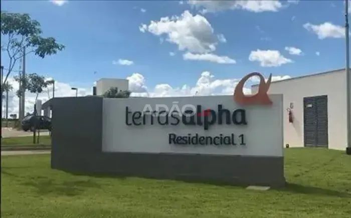 LOTE CONDOMÍNIO TERRAS ALPHA 1 - SENADOR CANEDO Lote à Venda, 360.00 por R$ 198000.00 no s