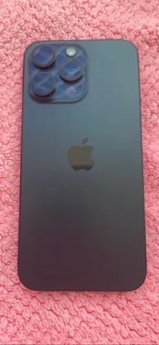 iPhone 15 Pro Max Bateria 100% - Quase novo