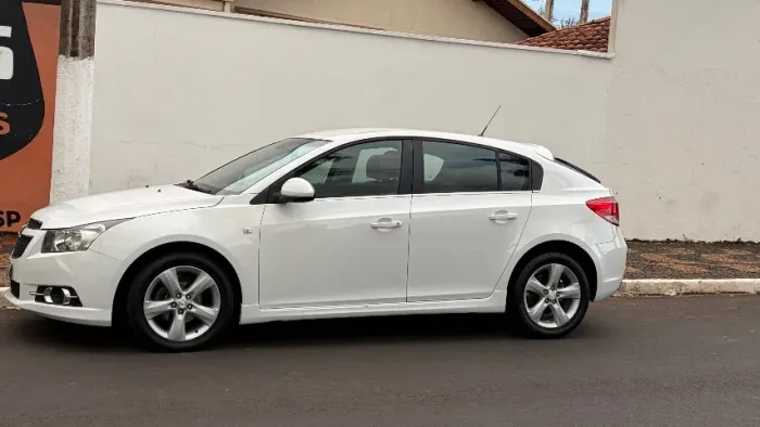 Chevrolet Cruze HB Sport LT 1.8 16V Flexp. 5P AUT 2013