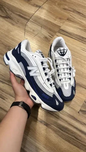 Tênis New balance 1000