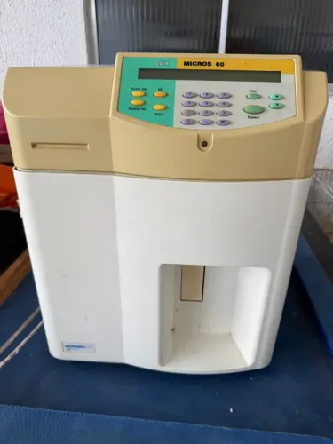 Máquina de hemograma abx micros 60