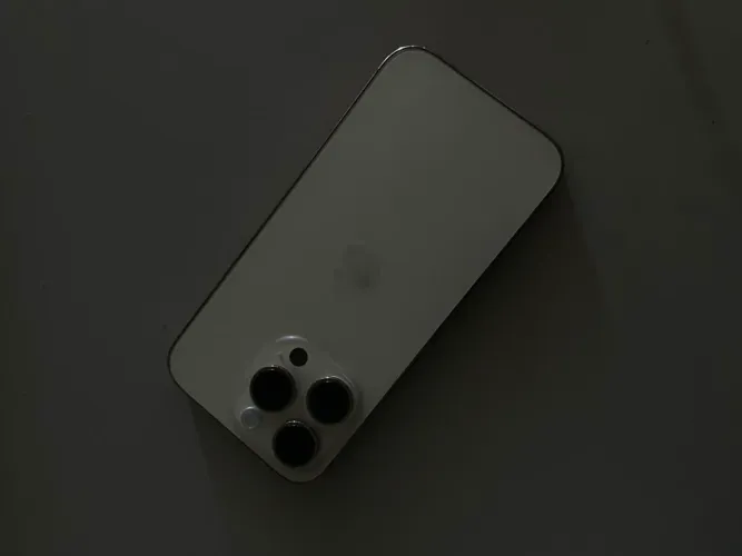 iPhone 14 Pro - Em bom estado