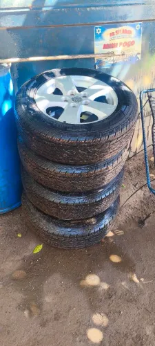 Vendo Pneus aro 17
