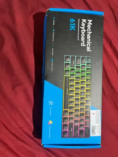 Teclado mecânico ergonômico, switch vermelho usado apenas uma vez