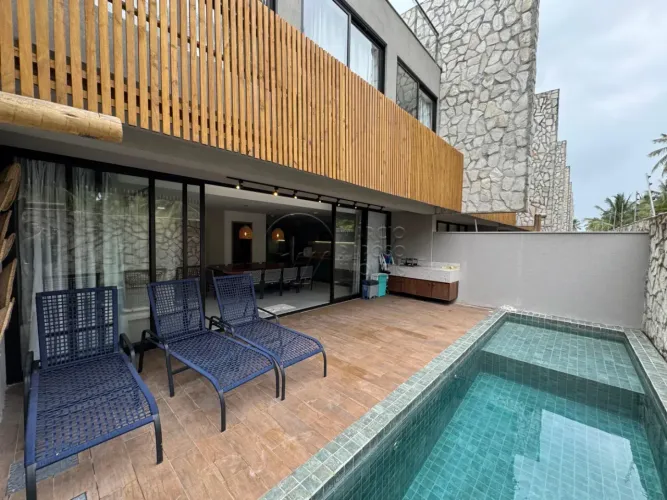 Casa Triplex Mobiliada com RoofTop e Piscina Privativa à venda no Kanui Tatuamunha
