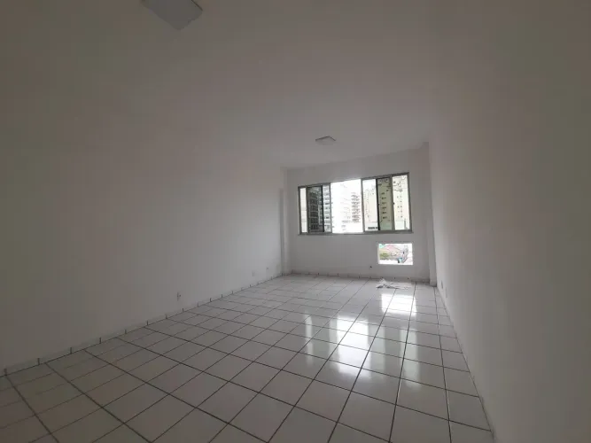 SALA COMERCIAL RUA DR PAULO FROES MACHADO