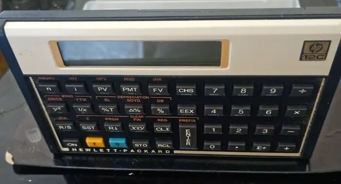 Calculadora financeira HP 12c Gold pouco usada