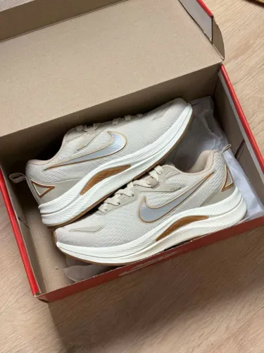 Tênis Nike Fit