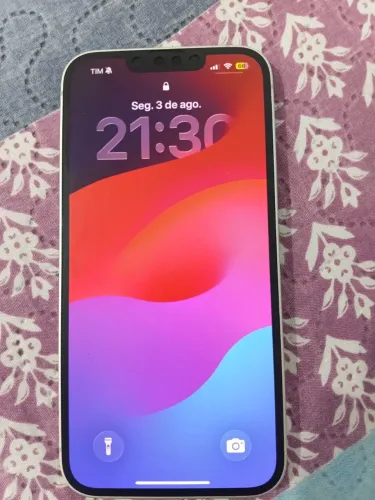iPhone 16e