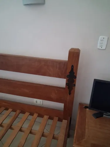 Cama de Casal Madeira Maciça