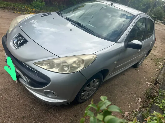 Peugeot 207 XR Sport 1.4 Flex 8V 5P 2011