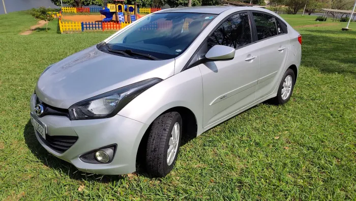 Hyundai HB20S C.style/c.plus1.6 Flex 16V Aut. 4P 2015