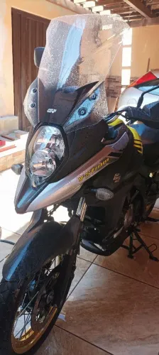 Vendo suzuki v strom