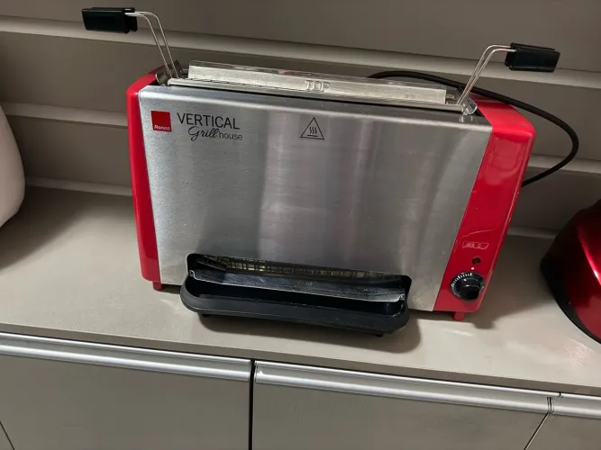 Grelhador vertical elétrico