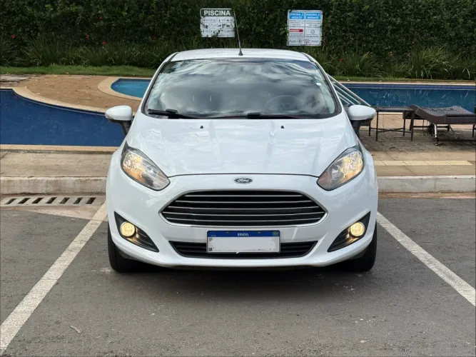 Ford Fiesta SEL 1.6 16V Flex Aut. 5P 2017