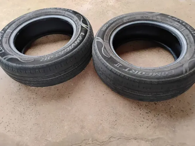 Pneus 185/65R14 Bom e Barato (o par - R$ 150,00 no PIX) - Pronto para uso!