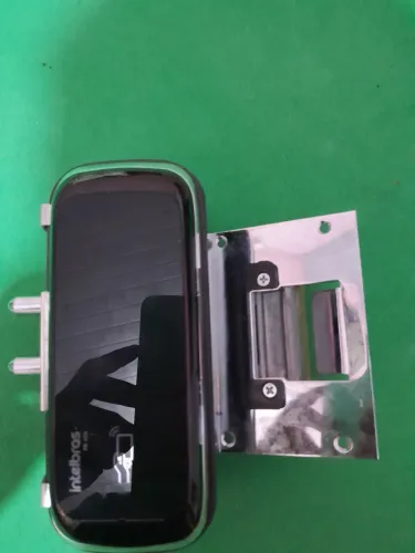 Vendo fechadura digital no precinho ?