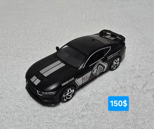 Carrinho miniatura Ford Mustang GT500