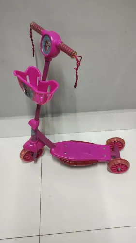 Patinete menina