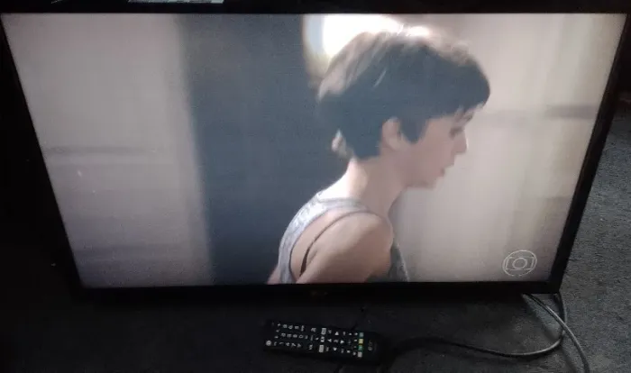 TV Smart LG 32 - Leia o anuncio