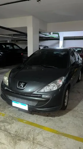 Peugeot 207 Sedan Passion XR 1.4 Flex 8V 4P 2012