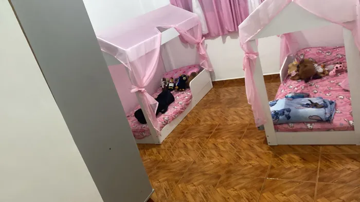 Vendo duas camas infantil até 9 anos completa