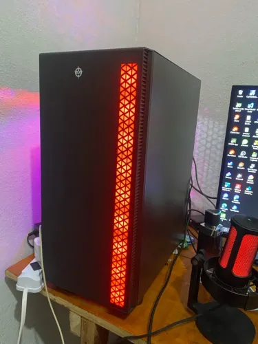 PC Gamer Ryzen 5 4600G + GTX 1650 4GB + 16GB RAM | ACEITO TROCA