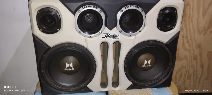 Vendo som automotivo