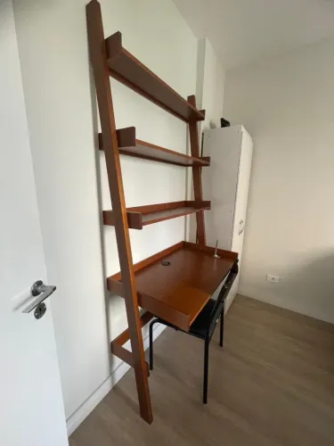Estante/escrivaninha Tok&Stok Mangood