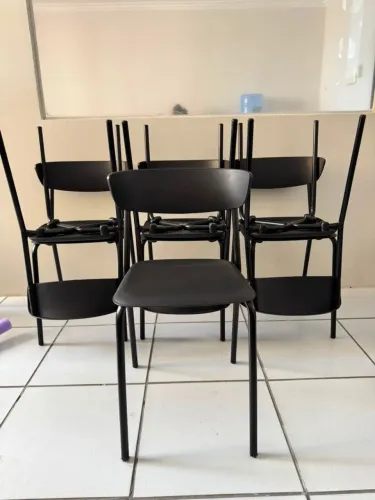 Cadeiras para escritório pretas