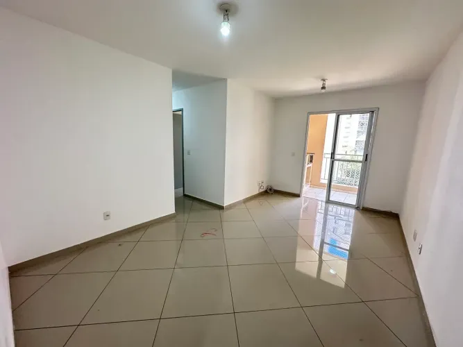 Apartamento para alugar com 76m2 3 Dormitórios sendo 1 Suite em frente ao hospotal campo L