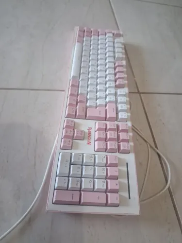 Teclado Rosa Mecânico Switch Azul - HADES LOLLIPOP - Redragon