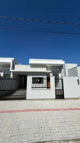 Casa com Suíte à Venda no Areião Canelinha/SC