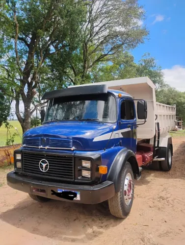Vende-se 1513 caçamba reduzida