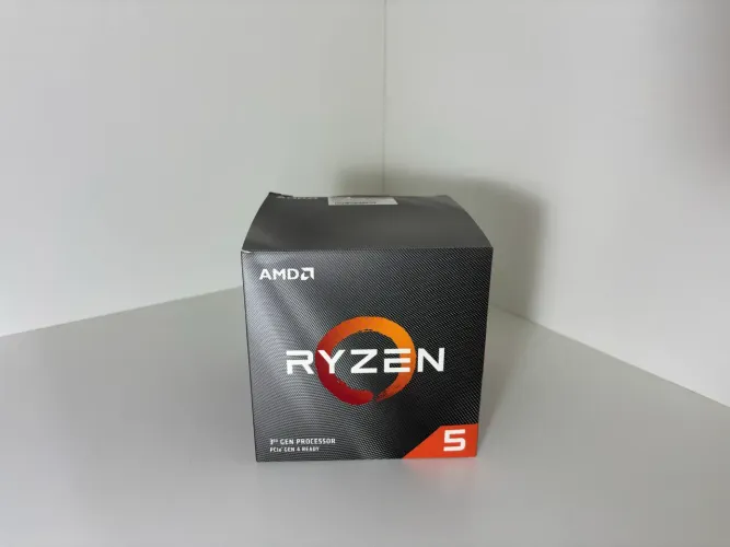 Processador AMD Ryzen 5 3600X - 4.4GHz Boost - 6 Cores 12 Threads - AM4 - Com Cooler Box