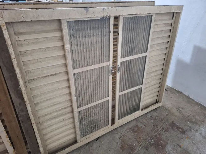 Janela das antigas, chapa grossa 1,50 x 1,20m