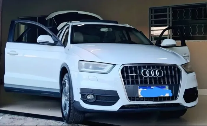 Audi Q3 2.0 TFSI Quat. 211/220cv S-tronic 5P 2013