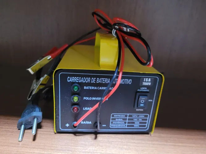 Carregador de bateria 12v