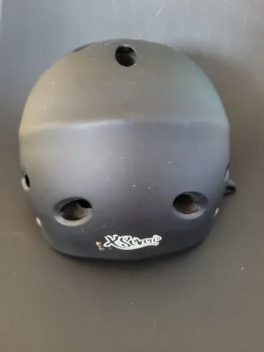 Capacete x seven para skate e bike