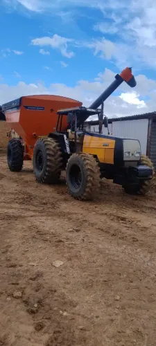 Trator Valtra 1580 + Bazuca 15 mil litros