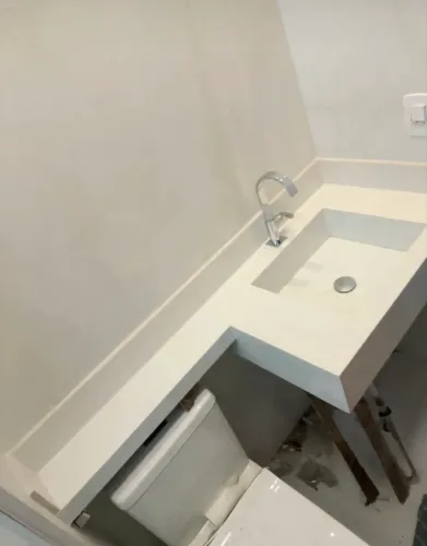 Bancadas, cozinha, serviços em mármore e granito 