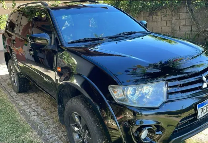 Mitsubishi Pajero Outdoor 3.2 4X4 T.i. Dies.5p Aut. 2017