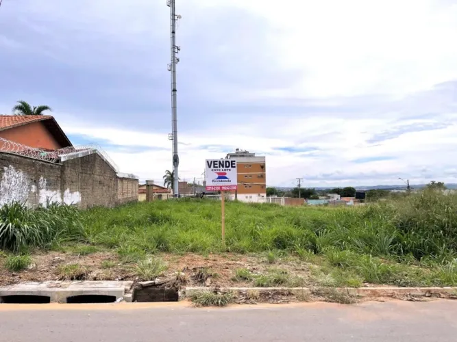 Vende-se Lote no Setor Faiçalville com 373,74 m2