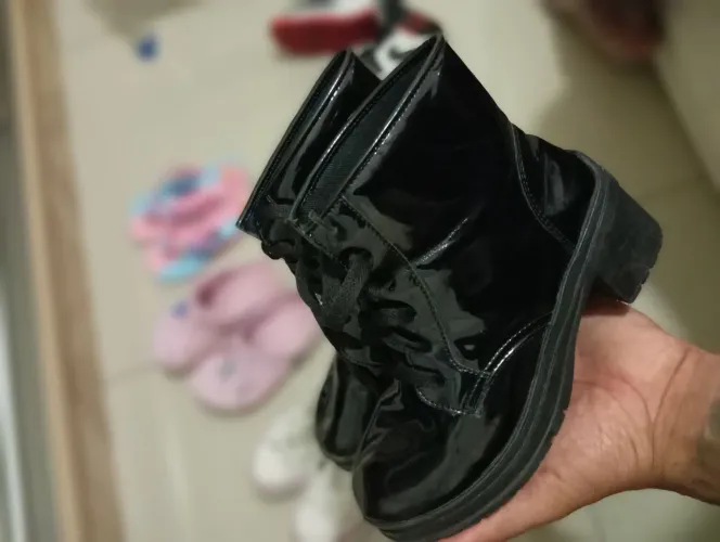 Bota infantil em excelente estado Tam 31