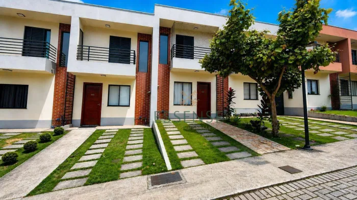 Sobrado à Venda de 78 m² no Condomínio Residencial Casanova Eco Clube Suzano - Jardim Sant