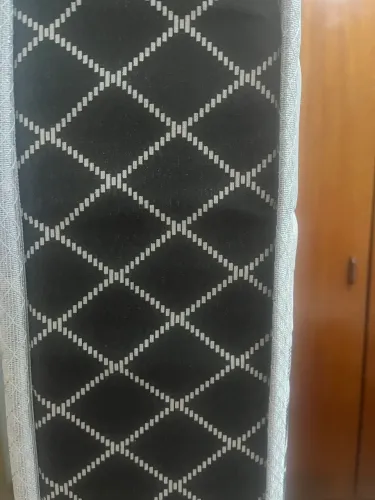 Colchão solteiro em estado novo