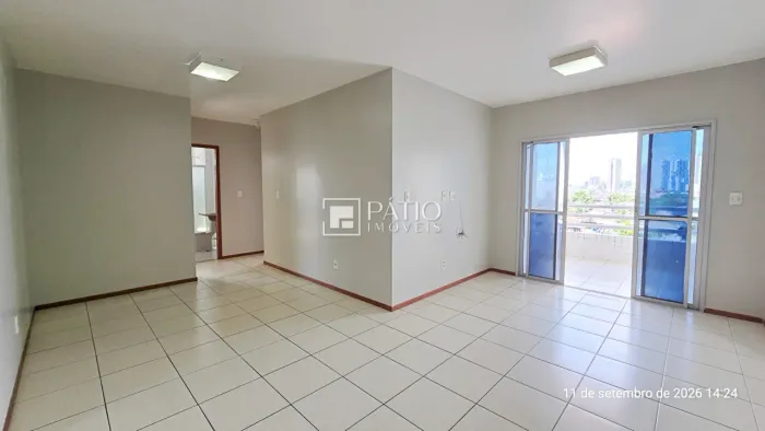 BATISTA CAMPOS. Ed. Porto de Gênova | Apartamento | 3 quartos (sendo 1 suíte), 2 vagas.