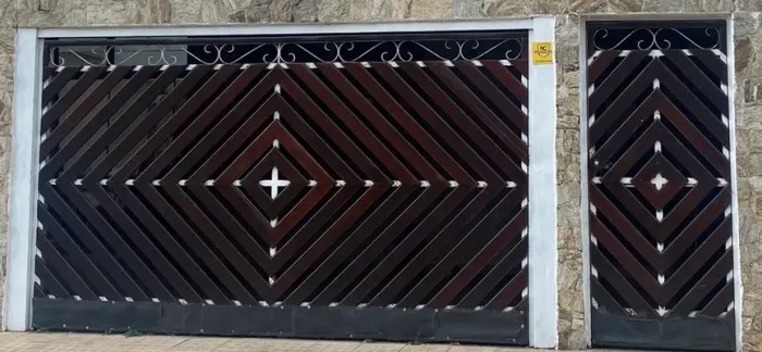 Portão para Sucata / Ferro Velho - Retirada Imediata