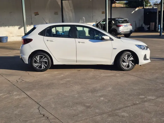Chevrolet Onix Hatch LT 1.0 12V Flex Mec. 4P 2022